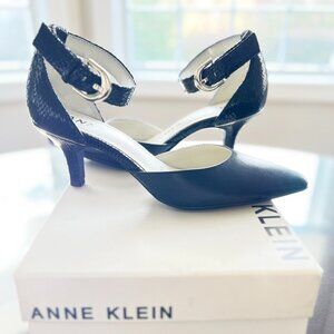 Anne Klein Women's Fabulist iflex Pointed Toe Ankle Strap Dress Pumps Black 6M